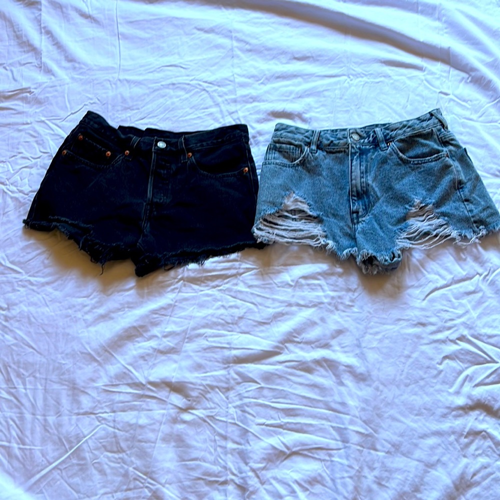 2 Pairs of Shorts. Levi’s and PacSun